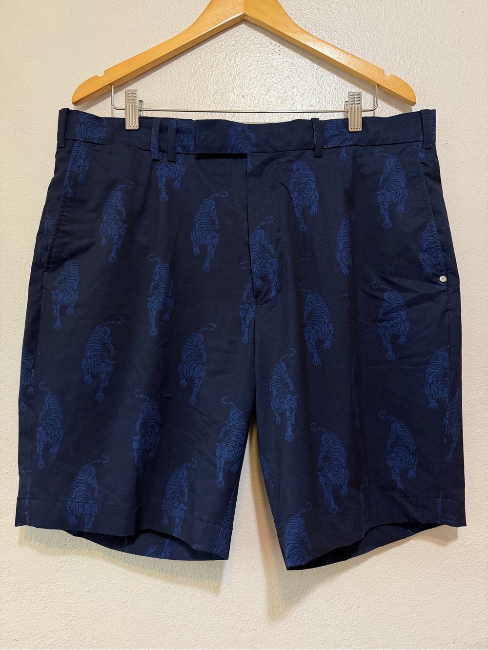 RLX Ralph Lauren Navy Blue Tiger Print Technical Golf Shorts - Size 36